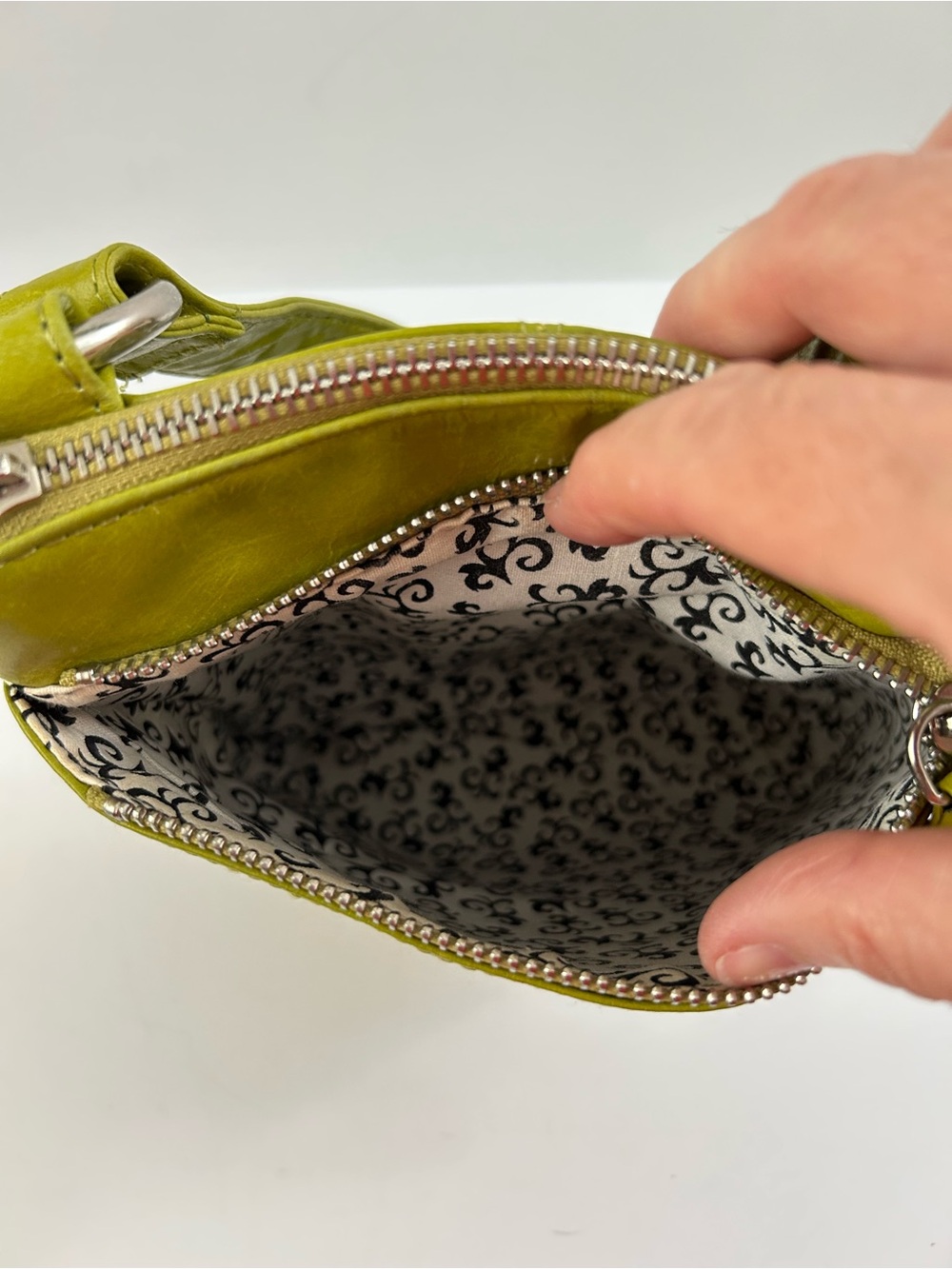 Hobo The Original - Green Leather Crossbody Bag - Picture 6 of 16